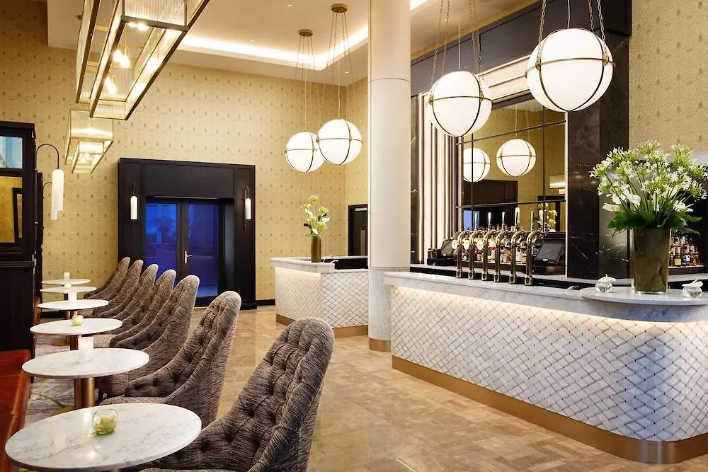 Grand Central Hotel Belfast 5*,