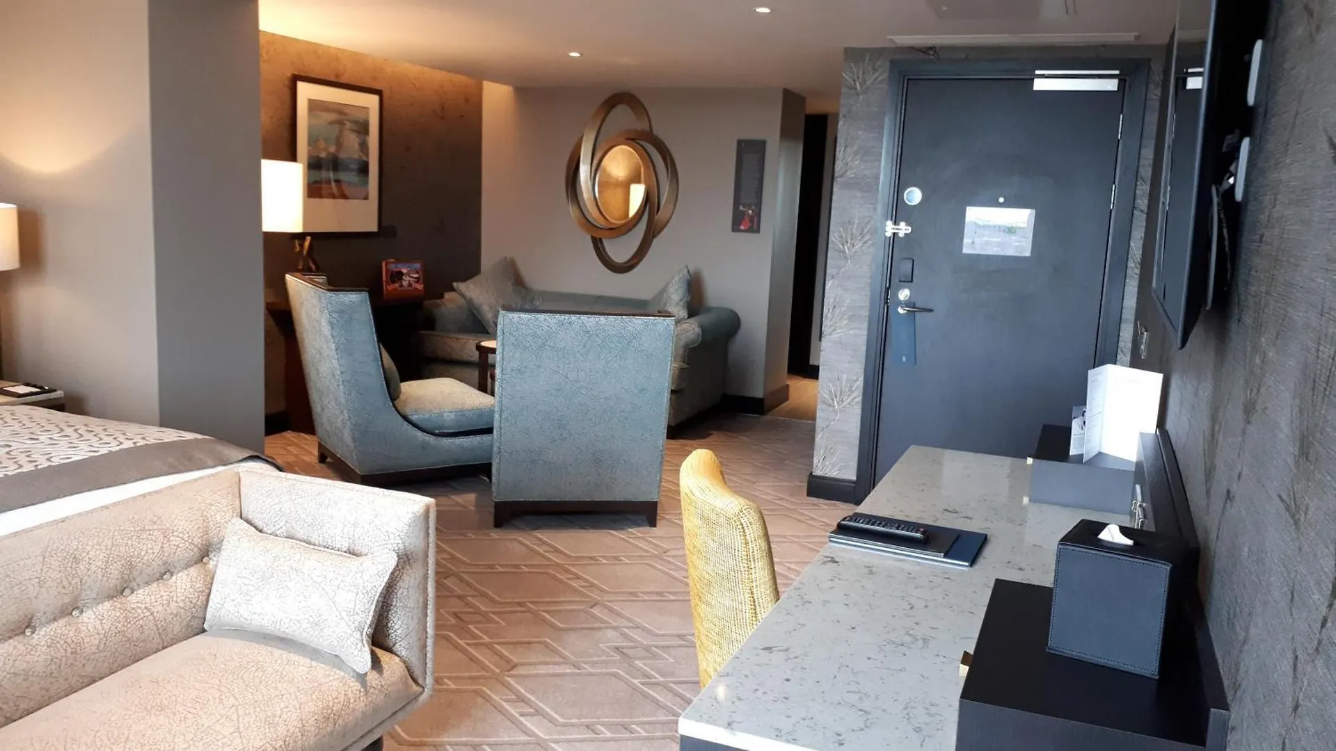 Grand Central Hotel Belfast 5*,